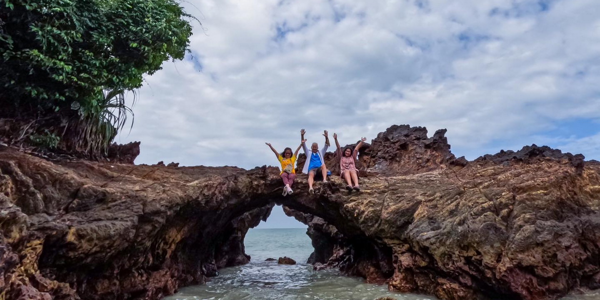 koh libong, libong island, koh libong in trang, libong island in trang, koh libong trang thailand, libong island trang Thailand, libong seaside thailand