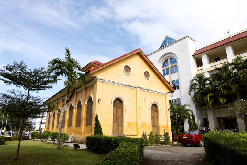 trang church, church in trang, church in trang city, church in trang town