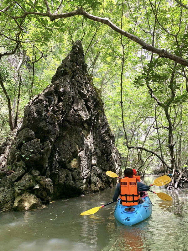 kayak tour ao thalane, kayak tour thalane bay, kayak tour ao tha lane, kayak tour tha lane bay, kayak tour Krabi, kayak adventure Krabi, kayak adventure ao thalane, kayak adventure thalane bay