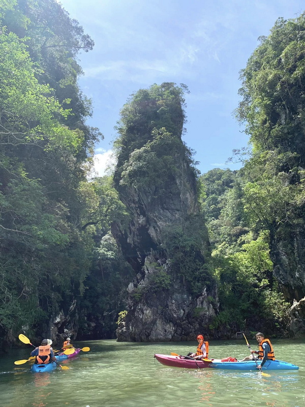 kayak tour ao thalane, kayak tour thalane bay, kayak tour ao tha lane, kayak tour tha lane bay, kayak tour Krabi, kayak adventure Krabi, kayak adventure ao thalane, kayak adventure thalane bay