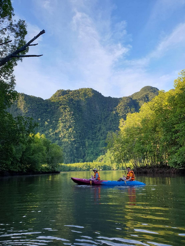 kayak tour ao thalane, kayak tour thalane bay, kayak tour ao tha lane, kayak tour tha lane bay, kayak tour Krabi, kayak adventure Krabi, kayak adventure ao thalane, kayak adventure thalane bay