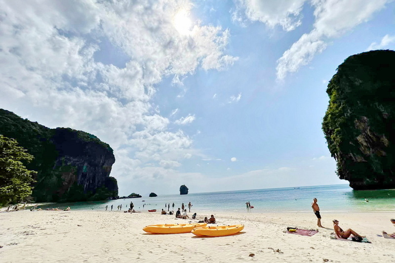 railay beach, lailay beach, railay beach kabri, lailay beach kabri, attractions in kabri, seaside thailand