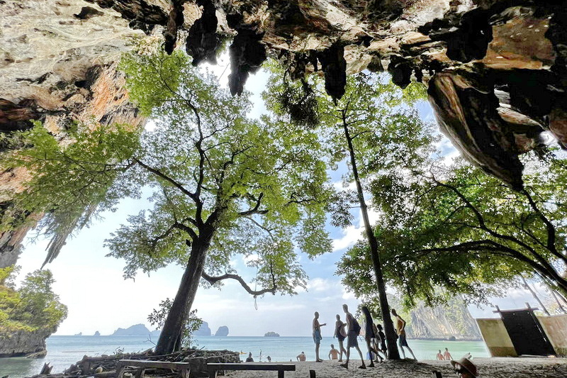 railay beach, lailay beach, railay beach kabri, lailay beach kabri, attractions in kabri, seaside thailand