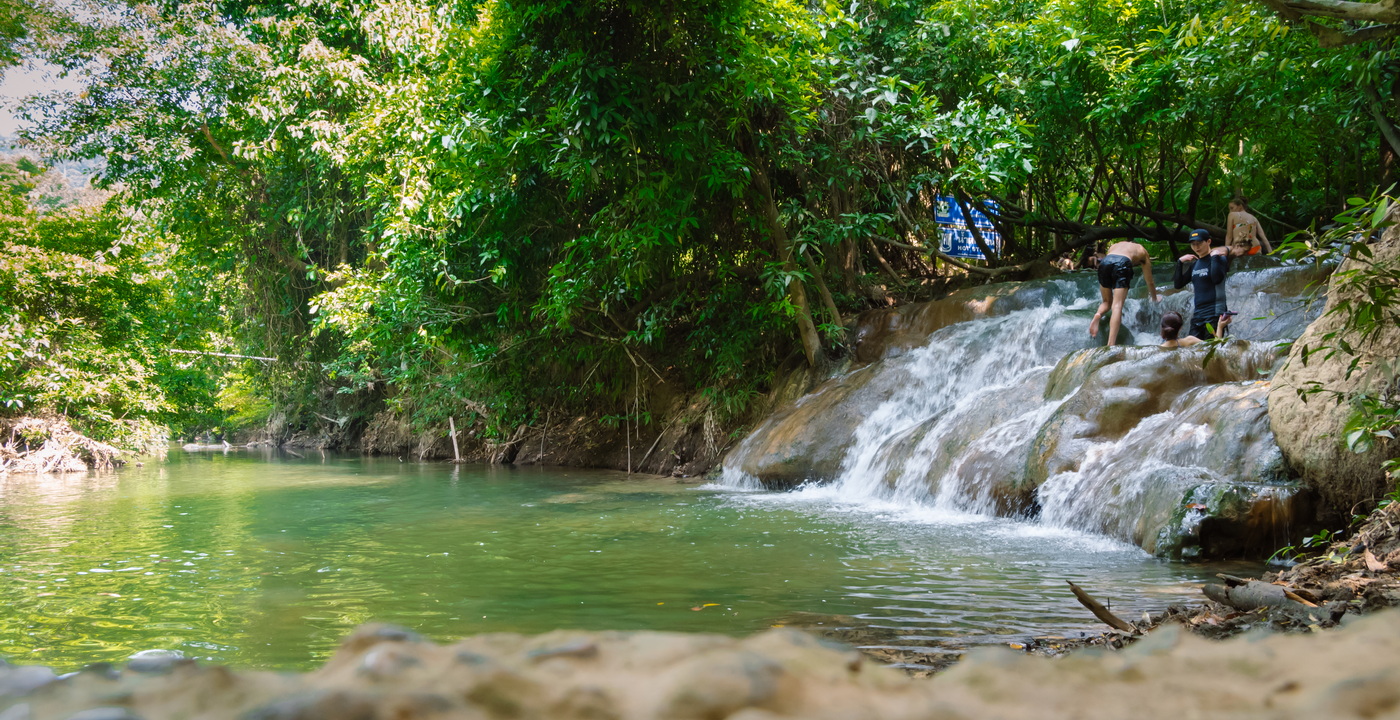 hot spring waterfall krabi, hot stream krabi, hot stream waterfall, ron waterfall, ron waterfall krabi