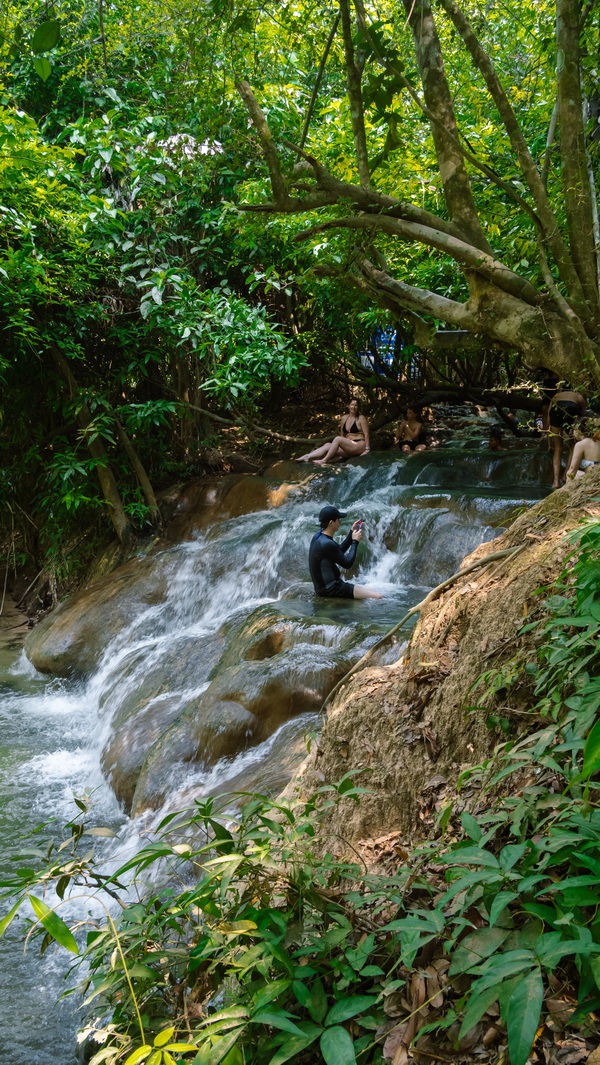 hot spring waterfall krabi, hot stream krabi, hot stream waterfall, ron waterfall, ron waterfall krabi