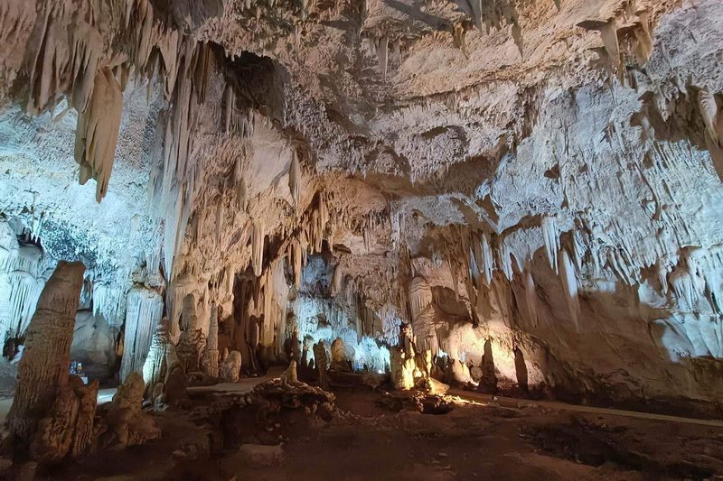 Khao Chang Hai Cave